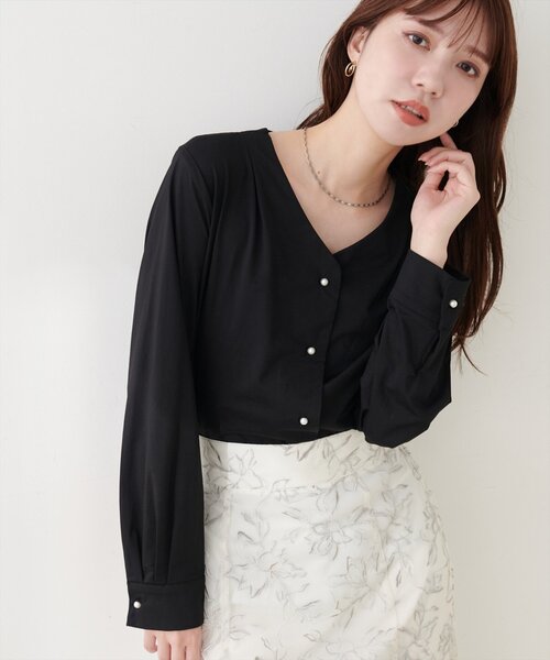 natural couture(ナチュラルクチュール)の「【sherbet line】接触冷感パール釦ブラウス(シャツ/ブラウス・レディース・ブラック/ベージュ/ミント/オフホワイト/ピンクベージュ・FREE)」の12枚目の写真