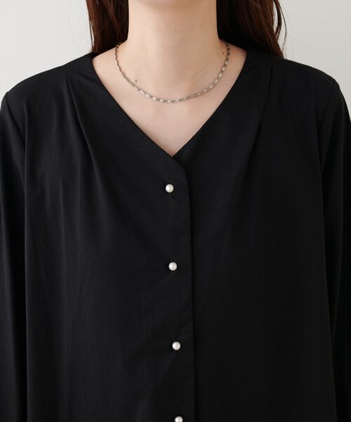 natural couture(ナチュラルクチュール)の「【sherbet line】接触冷感パール釦ブラウス(シャツ/ブラウス・レディース・ブラック/ベージュ/ミント/オフホワイト/ピンクベージュ・FREE)」の17枚目の写真