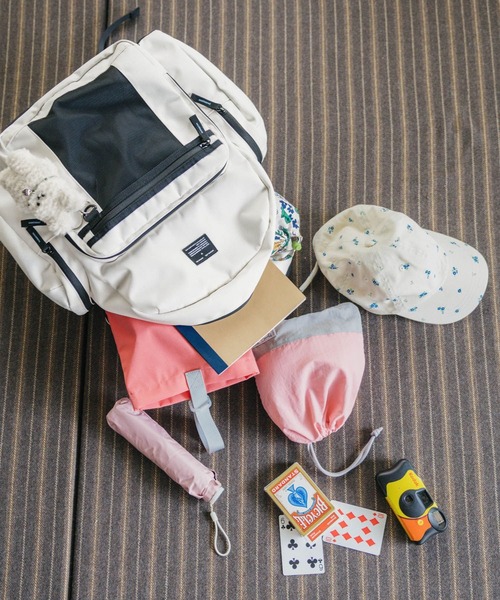 GLOBAL WORK(グローバルワーク)の「撥水拡張リュック40L/1063399(バックパック/リュック・キッズ・ブラック/オフホワイト・ONESIZE)」の13枚目の写真