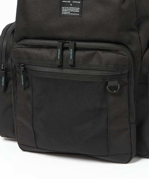 GLOBAL WORK(グローバルワーク)の「撥水拡張リュック40L/1063399(バックパック/リュック・キッズ・ブラック/オフホワイト・ONESIZE)」の20枚目の写真