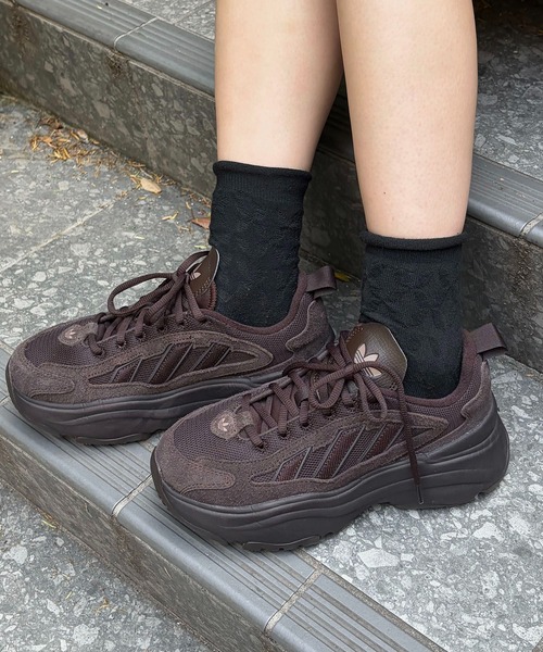 adidas(アディダス)の「【ZOZOTOWNコラボモデル】OZGAIA W / オズガイア W / 厚底スニーカー / アディダスオリジナルス adidas Originals(スニーカー・レディース・ダークブラウン・22.0cm/22.5cm/24.0cm/25.5cm/26.0cm/26.5cm/27.0cm/27.5cm/28.0cm/23.0cm/23.5cm/24.5cm/25.0cm)」の11枚目の写真