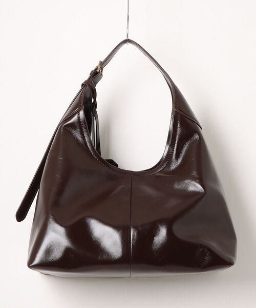 MARC JACOBS（マークジェイコブス）の「THE CRINKLE BELTED SACK BAG/クリンクル ベルテッド サック バッグ（ショルダーバッグ・レディース・ダークブラウン・ONE SIZE）」の6枚目の写真