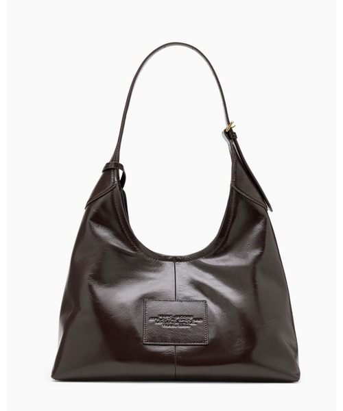 MARC JACOBS（マークジェイコブス）の「THE CRINKLE BELTED SACK BAG/クリンクル ベルテッド サック バッグ（ショルダーバッグ・レディース・ダークブラウン・ONE SIZE）」の3枚目の写真