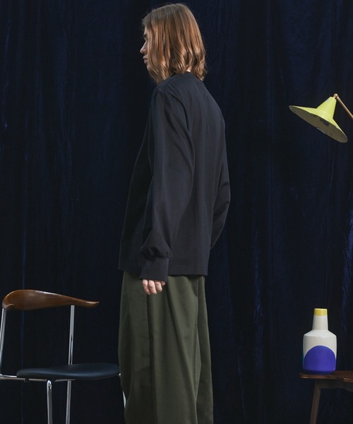 MAISON SPECIAL(メゾンスペシャル)の「《UNISEX》Gentle Heavy-weight Single Jersey Prime-Over Long-sleeved T-shirt/ジェントルヘビーオンス天竺プライムオーバーロングスリーブTシャツ【MAISON SPECIAL/メゾンスペシャル】(Tシャツ/カットソー・メンズ・チャコールグレー/ブラック/ピンク/ホワイト・2/1/0)」の18枚目の写真