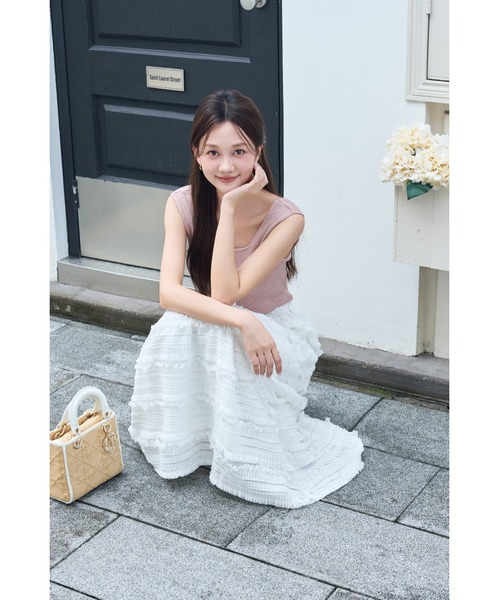 BIRTHDAY BASH(バースデイバッシュ)の「SHIRRING TIERED SKIRT(シャーリングティアードスカート)(スカート・レディース・ブラック/ホワイト/サックスブルー・FREE)」の13枚目の写真