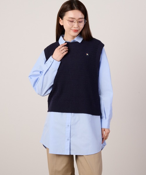 Arnold Palmer(アーノルドパーマー)の「ニットベスト×シャツチュニック レイヤードセット(その他トップス・レディース・サックスブルー/ダークブラウン/アイボリー/カーキ・M/S/L)」の4枚目の写真