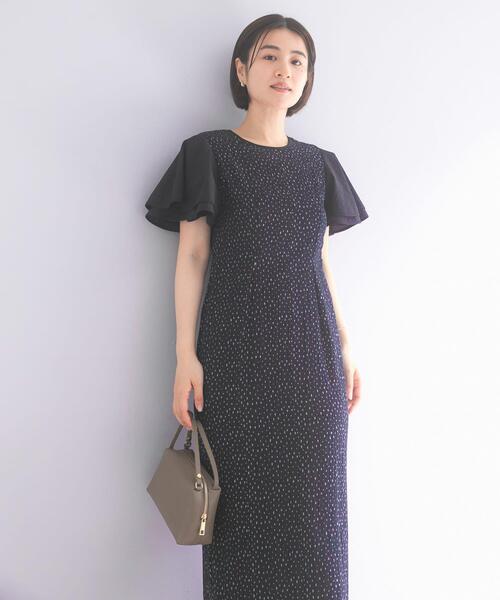 URBAN RESEARCH ROSSO WOMEN(アーバンリサーチ ロッソ)の「kaene パイピングスリーブラメドビードレス(ワンピース・レディース・ブラック/モカ・36)」の5枚目の写真