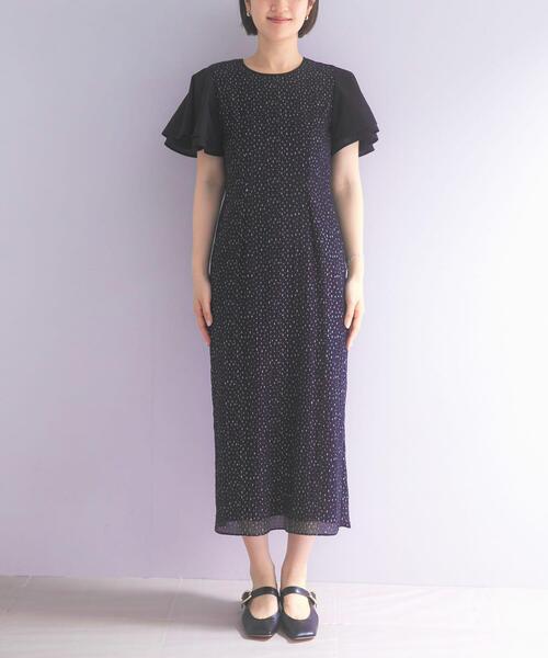URBAN RESEARCH ROSSO WOMEN(アーバンリサーチ ロッソ)の「kaene パイピングスリーブラメドビードレス(ワンピース・レディース・ブラック/モカ・36)」の6枚目の写真
