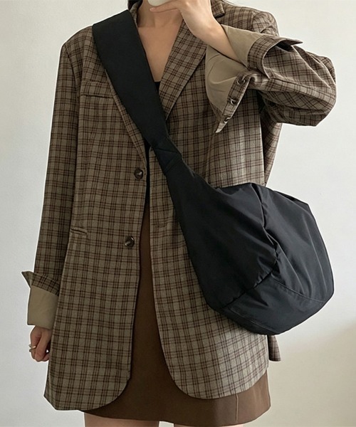 ONEP STAR（ワンピスター）の「三日月型ワンショルダーバッグ（ショルダーバッグ・レディース・オフホワイト/ブラック・FREE）」の14枚目の写真