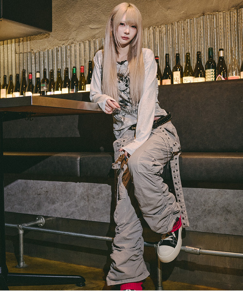 GALFY（ガルフィー）の「『GALFY/ガルフィー』あの頃の兄ちゃん SKULL TEE【Z】（Tシャツ/カットソー・レディース・グレー/ブラック/ホワイト・XL/L）」の16枚目の写真