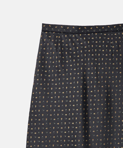 LE CIEL BLEU(ルシェルブルー)の「フローラルジャカード ミディスカート / Floral Jacquard Midi Skirt(スカート・レディース・ライトピンク/ブラック・36/38/34)」の7枚目の写真