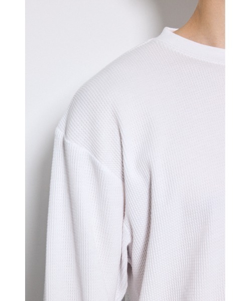 AZUL by moussy(アズールバイマウジー)の「ワッフル長袖トップス 秋服 春服 長袖 無地 シンプル(Tシャツ/カットソー・メンズ・ライトグレー/ブラック/ホワイト・MEDIUM/SMALL/LARGE)」の12枚目の写真