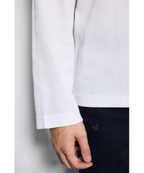 AZUL by moussy(アズールバイマウジー)の「ワッフル長袖トップス 秋服 春服 長袖 無地 シンプル(Tシャツ/カットソー・メンズ・ライトグレー/ブラック/ホワイト・MEDIUM/SMALL/LARGE)」の13枚目の写真