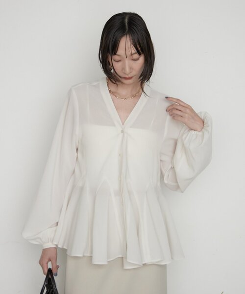 LOUNGEDRESS(ラウンジドレス)の「《美シルエット》ペプラムVブラウス 秋服(シャツ/ブラウス・レディース・パープル/アイボリー/ブラウン・FREE)」の16枚目の写真