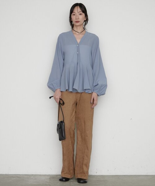 LOUNGEDRESS(ラウンジドレス)の「《美シルエット》ペプラムVブラウス 秋服(シャツ/ブラウス・レディース・パープル/アイボリー/ブラウン・FREE)」の7枚目の写真