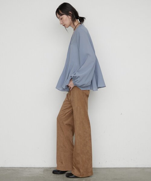 LOUNGEDRESS(ラウンジドレス)の「《美シルエット》ペプラムVブラウス 秋服(シャツ/ブラウス・レディース・パープル/アイボリー/ブラウン・FREE)」の9枚目の写真