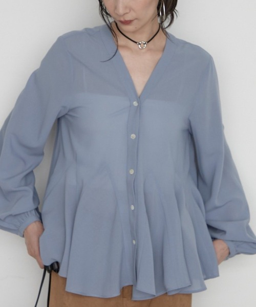 LOUNGEDRESS(ラウンジドレス)の「《美シルエット》ペプラムVブラウス 秋服(シャツ/ブラウス・レディース・パープル/アイボリー/ブラウン・FREE)」の1枚目の写真