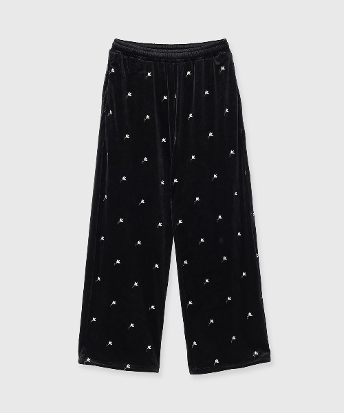 CREDONA(クレドナ)の「FLOWER EMBROIDERY VELOR PANTS/フラワーエンブロイダリーベロアパンツ(その他パンツ・レディース・ブラック/ブラウン・FREE)」の14枚目の写真