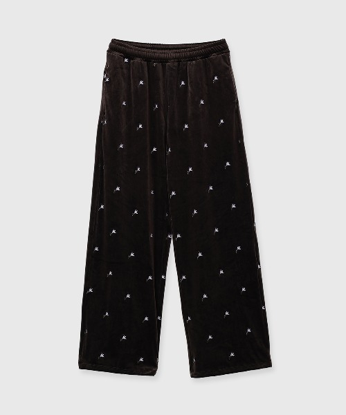 CREDONA(クレドナ)の「FLOWER EMBROIDERY VELOR PANTS/フラワーエンブロイダリーベロアパンツ(その他パンツ・レディース・ブラック/ブラウン・FREE)」の15枚目の写真