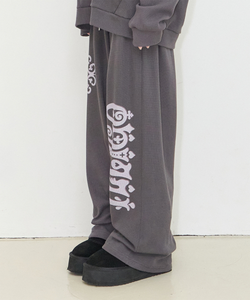ILLIGO(イリゴ)の「オーナメントワッフルパンツチャコール(スウェットパンツ・レディース・その他・SMALL/MEDIUM)」の2枚目の写真