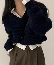 Vネックリラックスショートセーター
