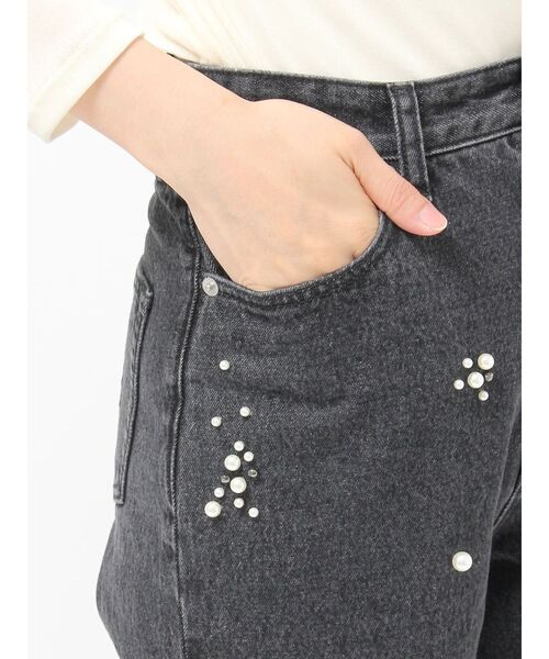 LAGUNAMOON(ラグナムーン)の「ビジューデニムパンツ(デニムパンツ・レディース・ライトブルー/ブラック・SMALL/MEDIUM)」の4枚目の写真