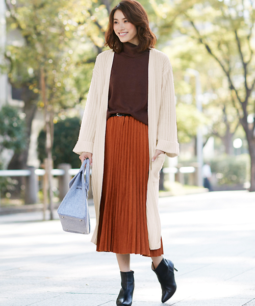 Pierrot（ピエロ）の「リブ編み ワイドスリーブ コーディガン/ロングカーディガン（カーディガン/ボレロ・レディース・アイボリー/ブラック/カーキ/サックスブルー/ベージュ/杢グレー・M）」の2枚目の写真