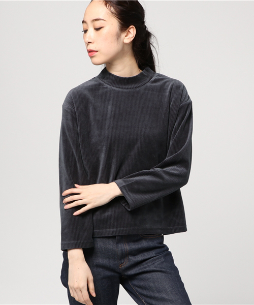 earth music&ecology（アースミュージックアンドエコロジー）の「コーデュロイハイネックプルオーバー（Tシャツ/カットソー・レディース・ピンク/キャメル/グレー/ネイビー・FREE）」の2枚目の写真