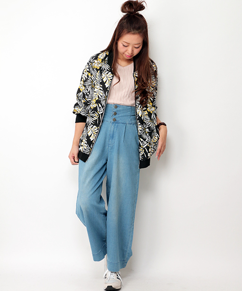 VENCEEXCHANGE（ヴァンスエクスチェンジ）の「ボタニカル柄ブルゾン（ブルゾン・レディース・イエロー・MEDIUM）」の8枚目の写真