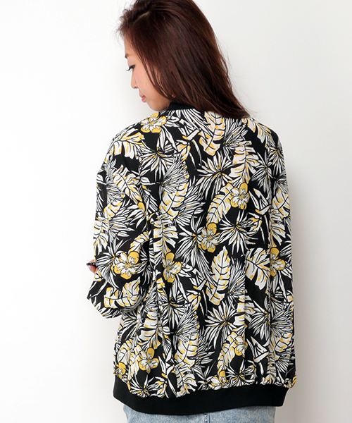 VENCEEXCHANGE（ヴァンスエクスチェンジ）の「ボタニカル柄ブルゾン（ブルゾン・レディース・イエロー・MEDIUM）」の4枚目の写真