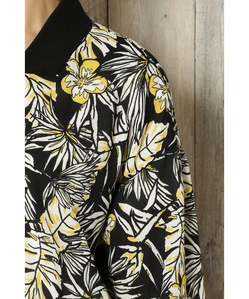 VENCEEXCHANGE（ヴァンスエクスチェンジ）の「ボタニカル柄ブルゾン（ブルゾン・レディース・イエロー・MEDIUM）」の10枚目の写真