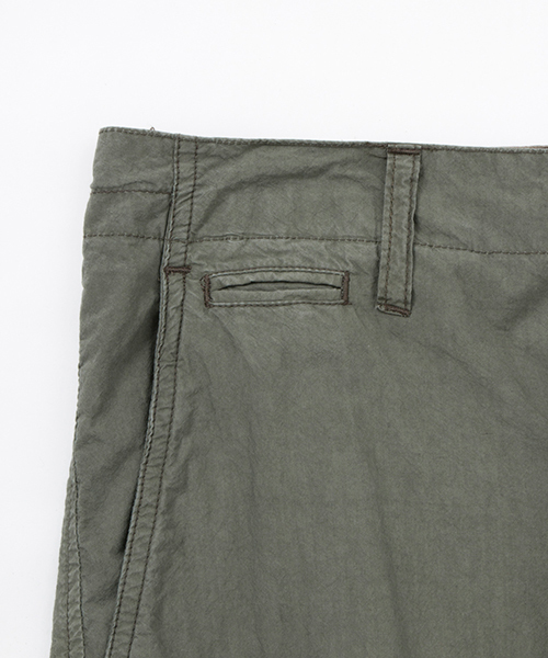 WORK NOT WORK URBAN RESEARCH(ワークノットワークアーバンリサーチ)の「WORK NOT WORK タイプライタールーズフィットパンツ(その他パンツ・メンズ・オリーブ・MEDIUM/LARGE/SMALL)」の8枚目の写真