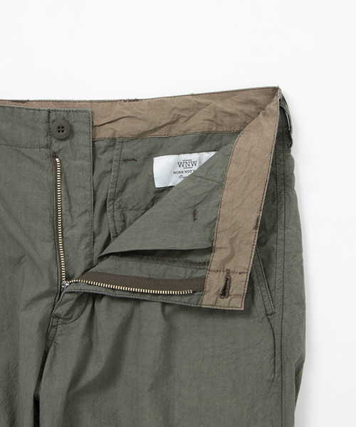 WORK NOT WORK URBAN RESEARCH(ワークノットワークアーバンリサーチ)の「WORK NOT WORK タイプライタールーズフィットパンツ(その他パンツ・メンズ・オリーブ・MEDIUM/LARGE/SMALL)」の9枚目の写真
