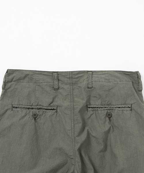 WORK NOT WORK URBAN RESEARCH(ワークノットワークアーバンリサーチ)の「WORK NOT WORK タイプライタールーズフィットパンツ(その他パンツ・メンズ・オリーブ・MEDIUM/LARGE/SMALL)」の13枚目の写真