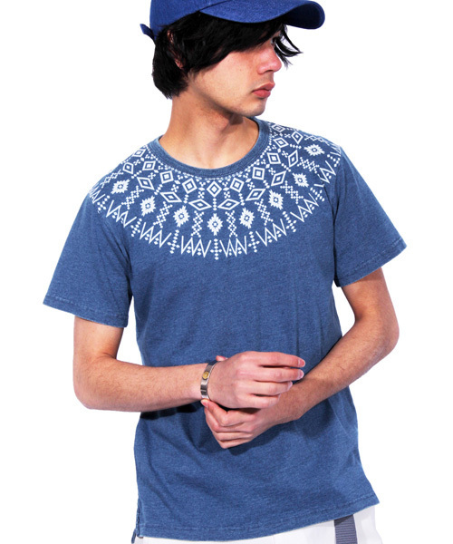 ８(eight)（エイト）の「ネイティブ 半袖Tシャツ インディゴ（Tシャツ/カットソー・メンズ・ブルー/ホワイト/インディゴブルー・MEDIUM/LARGE/X-LARGE）」の3枚目の写真