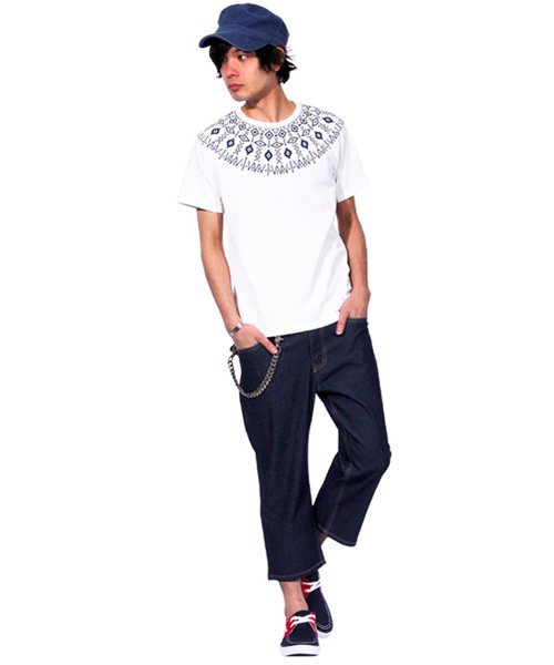 ８(eight)（エイト）の「ネイティブ 半袖Tシャツ インディゴ（Tシャツ/カットソー・メンズ・ブルー/ホワイト/インディゴブルー・MEDIUM/LARGE/X-LARGE）」の4枚目の写真