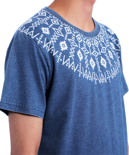 ８(eight)（エイト）の「ネイティブ 半袖Tシャツ インディゴ（Tシャツ/カットソー・メンズ・ブルー/ホワイト/インディゴブルー・MEDIUM/LARGE/X-LARGE）」の21枚目の写真