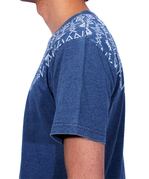 ８(eight)（エイト）の「ネイティブ 半袖Tシャツ インディゴ（Tシャツ/カットソー・メンズ・ブルー/ホワイト/インディゴブルー・MEDIUM/LARGE/X-LARGE）」の14枚目の写真