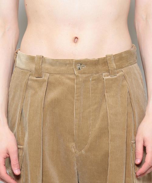 H BEAUTY&YOUTH UNITED ARROWS(エイチビューティーアンドユースユナイテッドアローズ)の「<H>CORDUROY CARGO SHORT PANTS/ショーツ ◆(カーゴパンツ・メンズ・ホワイト/ベージュ・LARGE/MEDIUM/SMALL)」の6枚目の写真