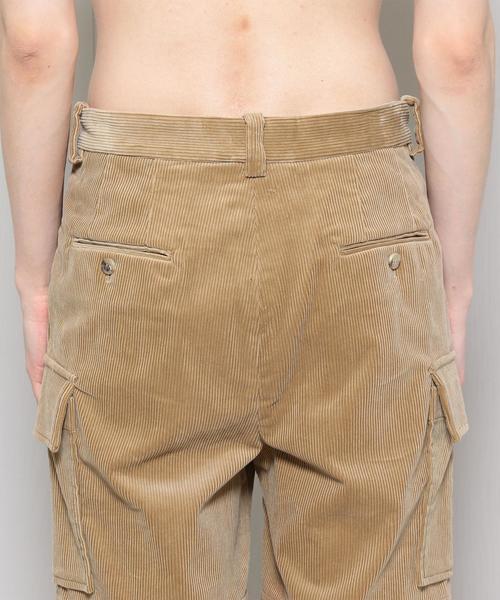 H BEAUTY&YOUTH UNITED ARROWS(エイチビューティーアンドユースユナイテッドアローズ)の「<H>CORDUROY CARGO SHORT PANTS/ショーツ ◆(カーゴパンツ・メンズ・ホワイト/ベージュ・LARGE/MEDIUM/SMALL)」の8枚目の写真