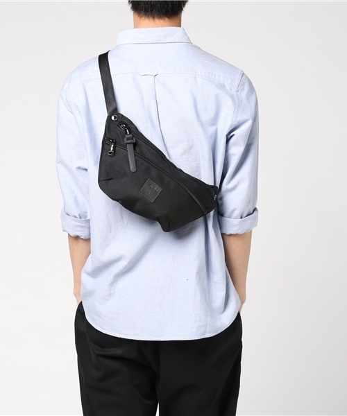 anello（アネロ）の「WEGO/anello ダブルZIPショルダーバッグ（ボディバッグ/ウエストポーチ・メンズ・パープル/ブルー/ブラック・FREE）」の10枚目の写真