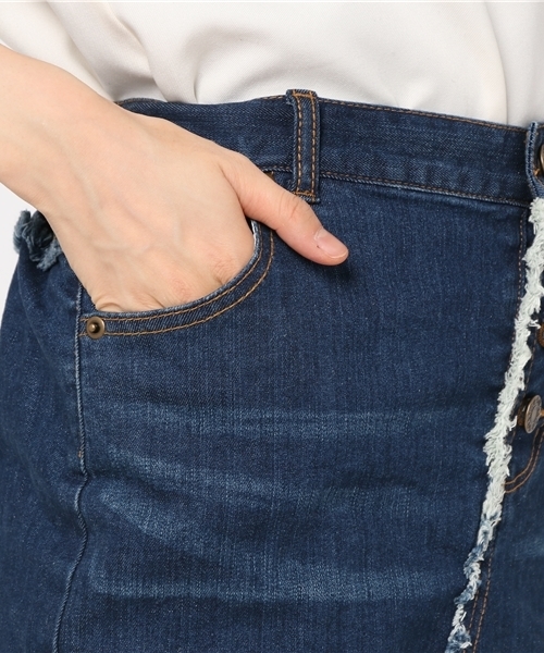 PUNYUS（プニュズ）の「ボタンフライデニムスカート（デニムスカート・レディース・インディゴブルー/ダークインディゴブルー・2/3/4/1）」の8枚目の写真