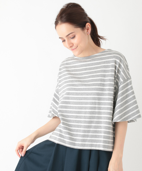 earth music&ecology（アースミュージックアンドエコロジー）の「ビックマリンボーダーフレアスリーブプルオーバー（Tシャツ/カットソー・レディース・オフホワイト/ネイビー/杢グレー/ブラウン・FREE）」の3枚目の写真