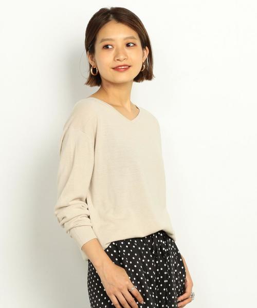 BEAUTY&YOUTH UNITED ARROWS（ビューティーアンドユースユナイテッドアローズ）の「BY∴ バックVネックニット ◆（ニット/セーター・レディース・ナチュラル/ネイビー/レッド/オレンジ・FREE）」の2枚目の写真