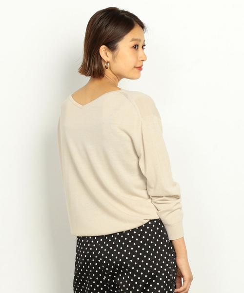 BEAUTY&YOUTH UNITED ARROWS（ビューティーアンドユースユナイテッドアローズ）の「BY∴ バックVネックニット ◆（ニット/セーター・レディース・ナチュラル/ネイビー/レッド/オレンジ・FREE）」の18枚目の写真