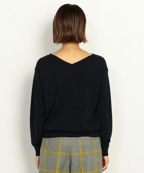 BEAUTY&YOUTH UNITED ARROWS（ビューティーアンドユースユナイテッドアローズ）の「BY∴ バックVネックニット ◆（ニット/セーター・レディース・ナチュラル/ネイビー/レッド/オレンジ・FREE）」の12枚目の写真