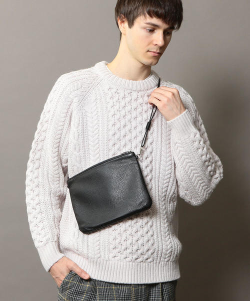 BEAUTY&YOUTH UNITED ARROWS(ビューティーアンドユースユナイテッドアローズ)の「BY レザー サコッシュ バッグ ◇ :(ショルダーバッグ・メンズ・ブラック/ブラウン/ネイビー/ベージュ・FREE)」の7枚目の写真