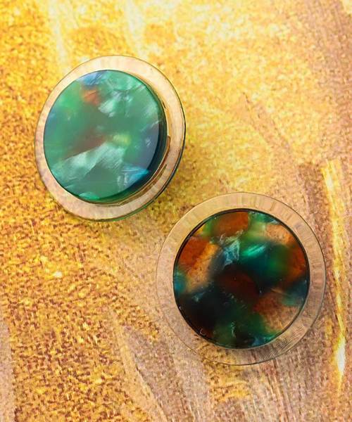 ear PAPILLONNER(イアパピヨネ)の「アセチラウンドイヤリング(イヤリング・レディース・ホワイト/ブルー・FREE)」の2枚目の写真