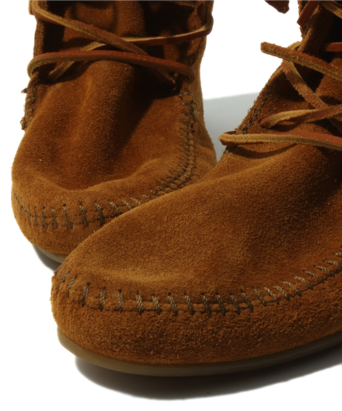 NANO universe（ナノユニバース）の「MINNETONKA/TRAMPER ANKLE       HI BOOT（ブーツ・レディース・ブラウン・6/7/8）」の6枚目の写真