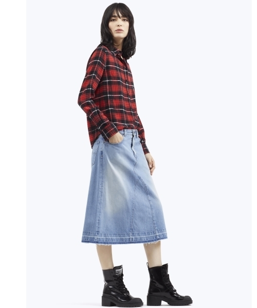 MARC JACOBS（マークジェイコブス）の「DENIM SKIRT/ヴィンテージ インディゴ デニム スカート（デニムスカート・レディース・ライトインディゴブルー・24/25/26/27/28）」の11枚目の写真